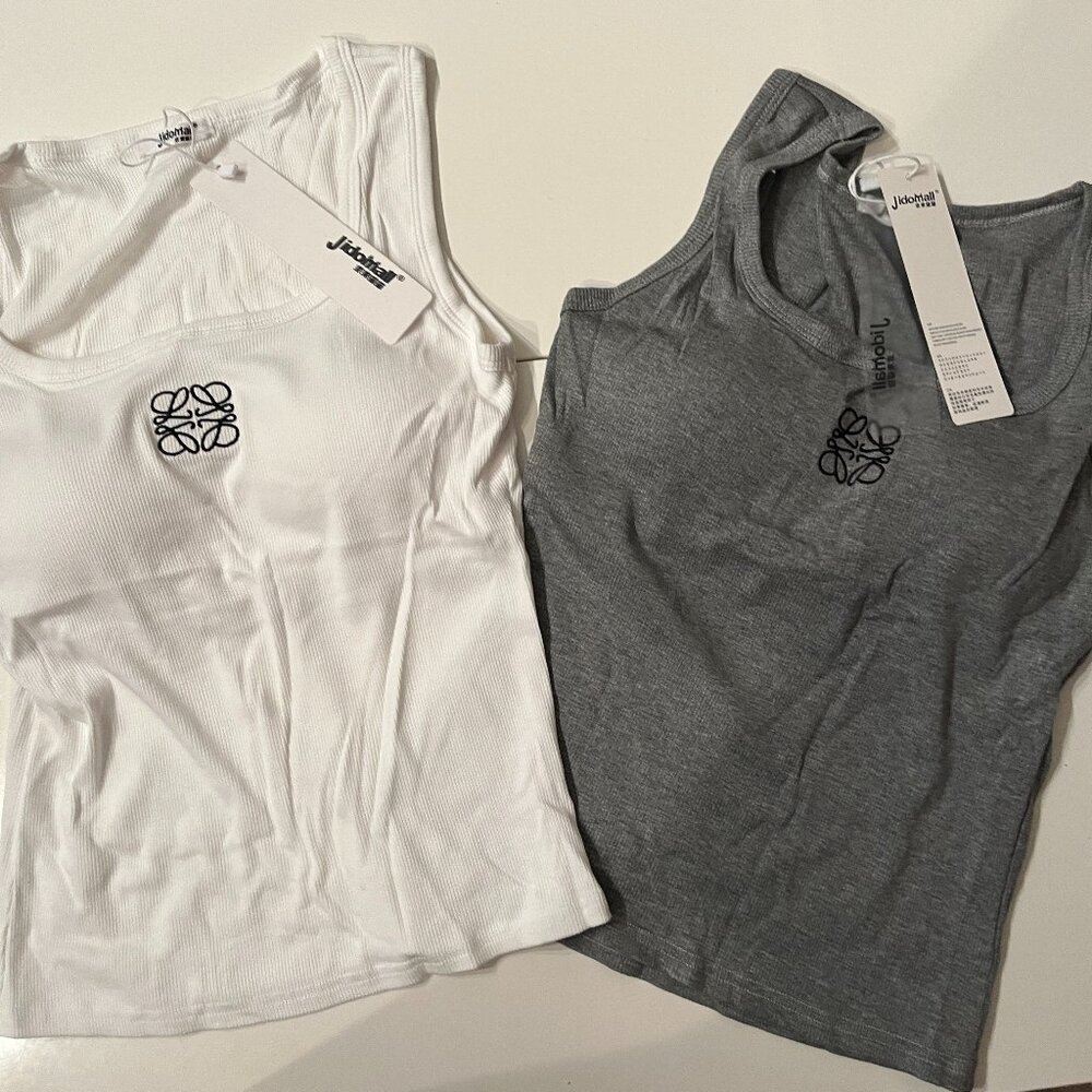 Jidomall Sleeveless Tanks Gray and White Size NWT (Two - NWT)